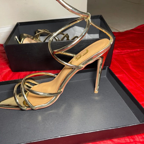 Gold Strappy Heels Pointed Toe Heels Heel Sandals For Women - Picture 4 of 10